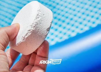 Klorlu Havuz Zararlı mı? Havuz Kimyasalları Nedir?